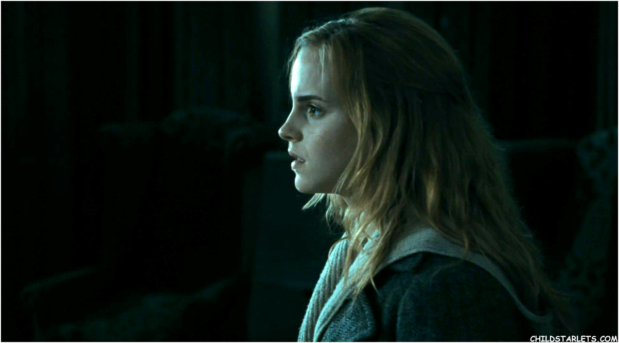 Emma Watson &quot;Harry Potter&quot;/&quot;The Deathly Hallows Part 1&quot; Images
