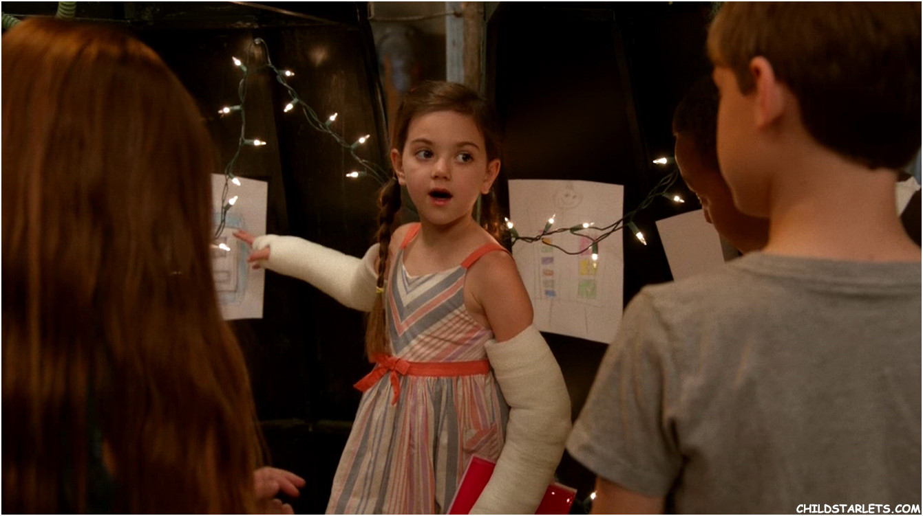 Abby Ryder Fortson in "Togetherness: For the Kids"