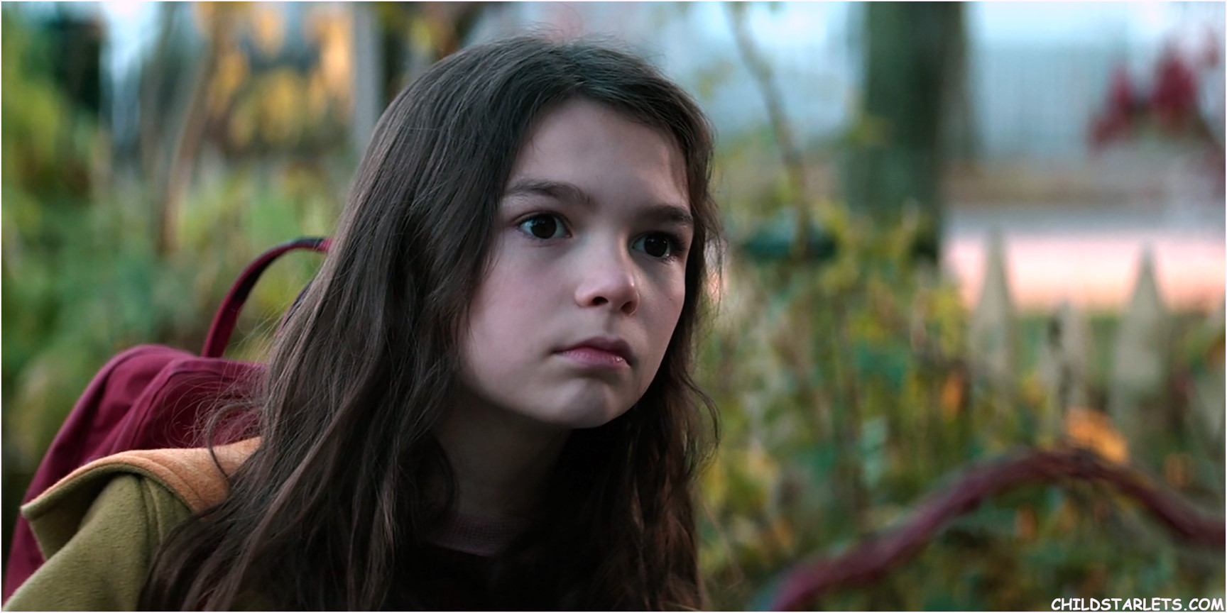 Brooklynn Prince / Kylie Rogers / Mila Home Before Dark
