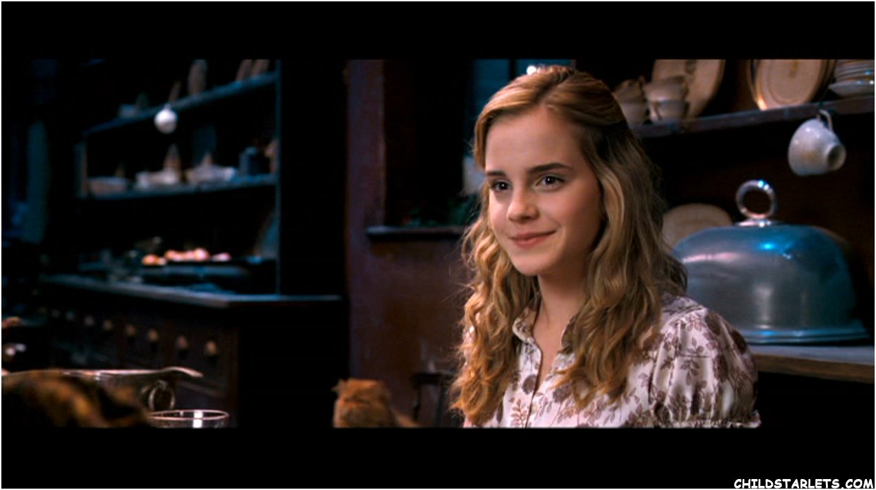 Emma Watson - "Harry Potter: Order of Phoenix" Picture/Image