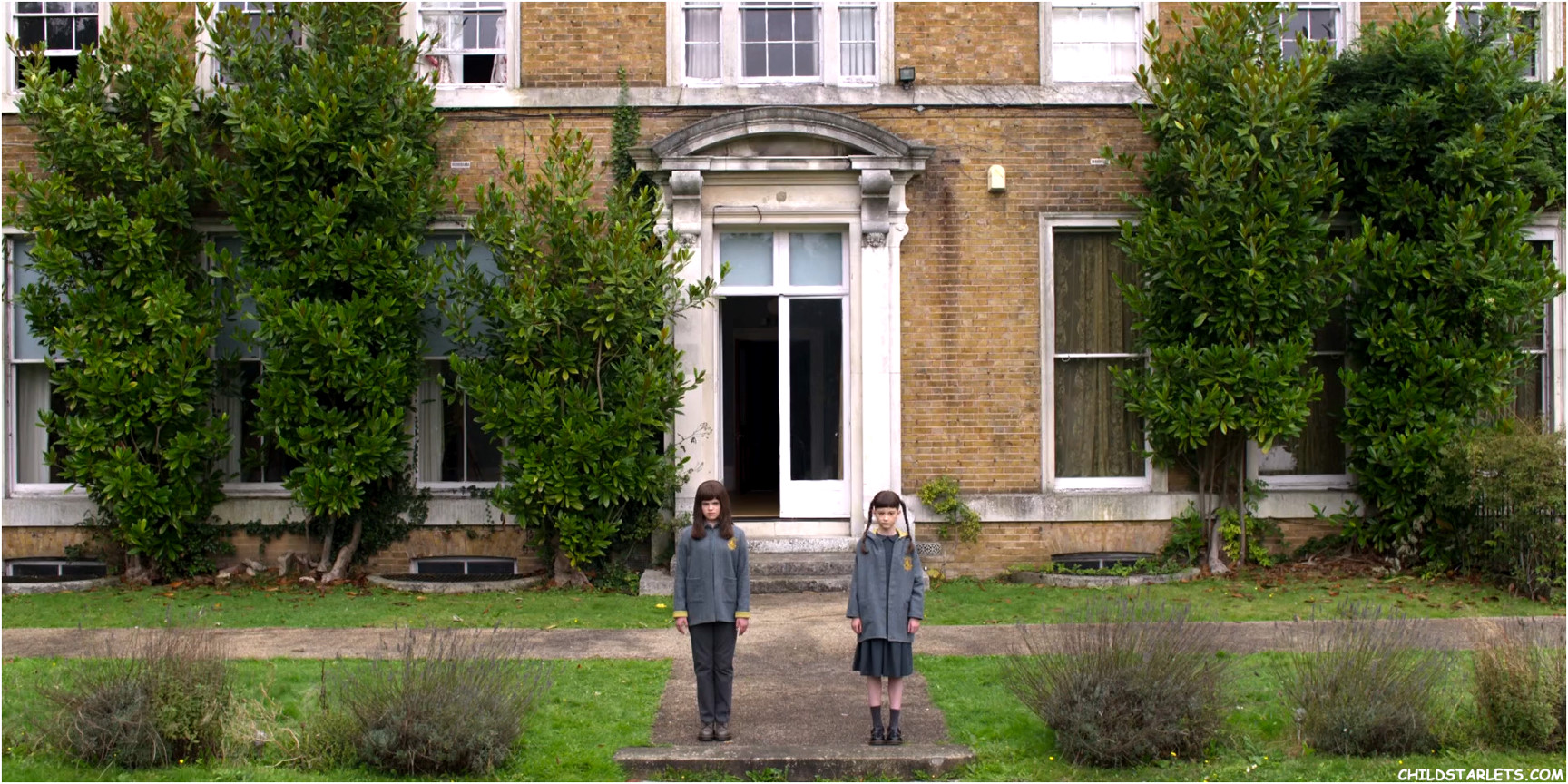 Indica Watson / Georgia Thorne "The Midwich Cuckoos" - 2022/HD
"Departure"