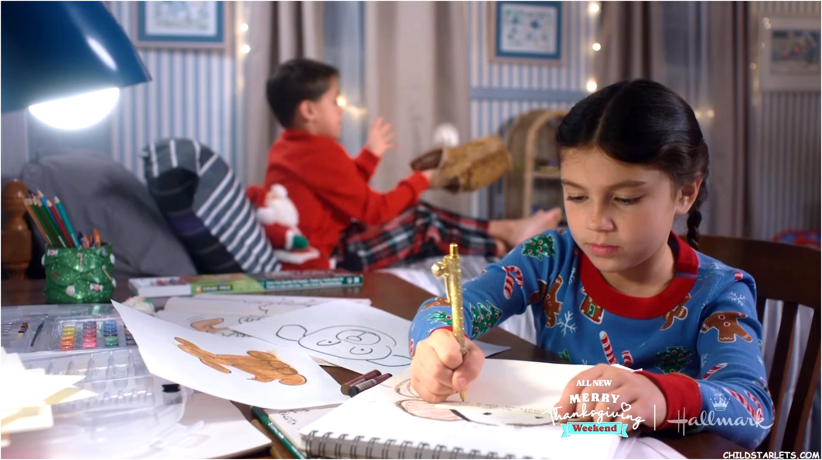 Taylor Pezza
"Letters to Santa" - 2023/HD